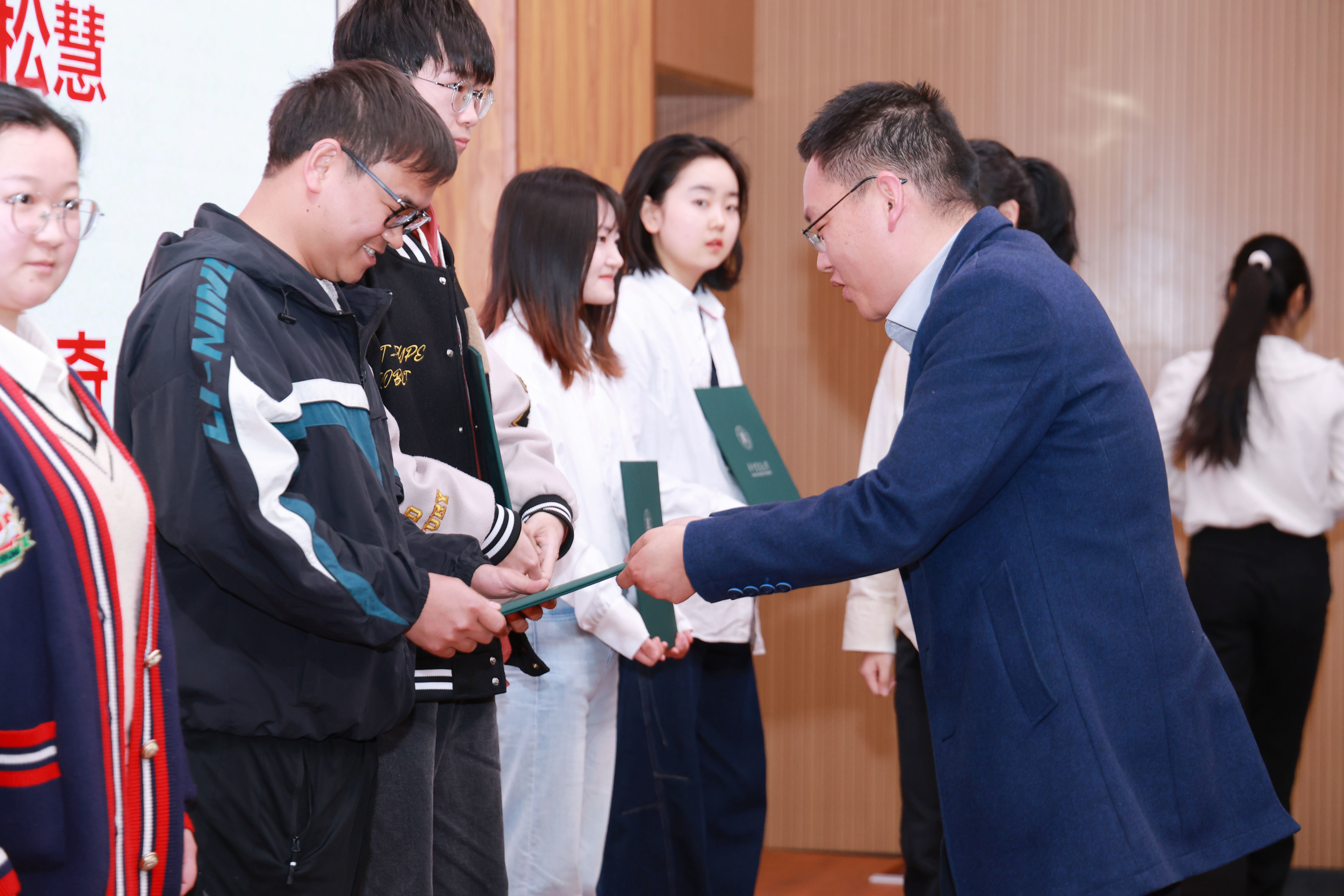 琳琅娱乐天行健奖学金颁奖特辑 | 以科技守护碧水，育青年创新未来